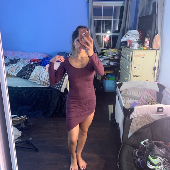 Dress - Picture 2 of 5